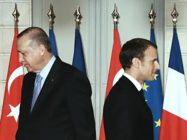 بعد تحذيرٍ فرنسي حاد.. أنقرة ترّد على باريس واصفةً تصريحات رئيسها بـ"غير متزنة" - وكالة ستيب نيوز