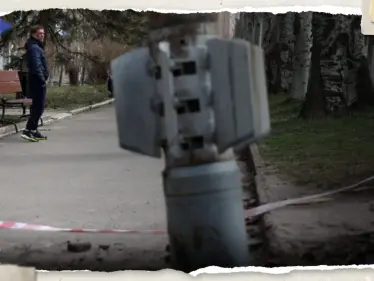 شاهد|| لحظة سقوط صاروخ على سيارات في شارع مزدحم بالعاصمة الأوكرانية - وكالة ستيب نيوز