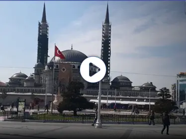 بالفيديو|| فتاة وشاب تركيين يسرقون صندوق الصدقات بأحد مساجد ولاية وان.. وكاميرا مراقبة تفضحهم - وكالة ستيب نيوز