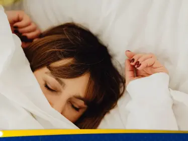 7 أطعمة ومشروبات قد تساهم في تحسين جودة النوم - وكالة ستيب نيوز