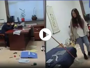 بالفيديو|| موظفة تضرب مديرها في العمل بمكنسة التنظيف بعد محاولات الأخير مضايقتها بطريقة لا أخلاقية - وكالة ستيب نيوز