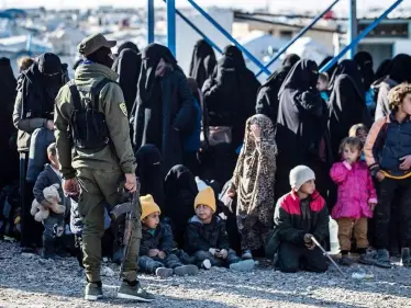 جرائم مروعة.. داعش يرجم امرأة في مخيم الهول حتى الموت ويقتل أخرى أمام صغارها - وكالة ستيب نيوز