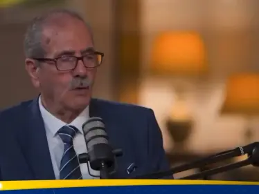 بالفيديو|| والد أحمد الشرع يكشف تفاصيل مثيرة عن نسبهم وحوار ليلة السيطرة على حلب - وكالة ستيب نيوز