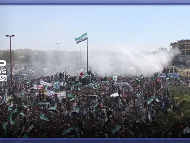 فنان سوري من قلب مناطق النظام يهدد هذة المرة بثورة شعبية تنبأ بها الأسد الأب - وكالة ستيب نيوز