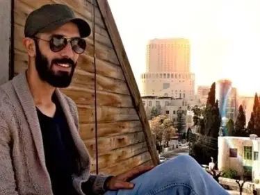 عشيرة الصحفي الأردني المعتقل بسوريا "الغرايبة"، تحمّل الأردن المسؤولية وتدعو لاعتصام - وكالة ستيب نيوز