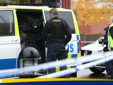 السويد تعلن العثور على جسم "خطير" قرب السفارة الإسرائيلية في ستوكهولم.. والشرطة تحقق - وكالة ستيب نيوز