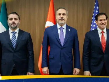 وزير الخارجية التركي يكشف ما ناقشه في واشنطن مع نظيريه السوري والأمريكي - وكالة ستيب نيوز