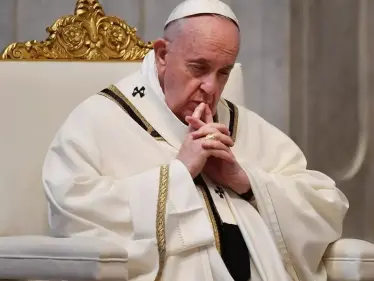 البابا فرنسيس يخضع لعملية جراحية.. والفاتيكان يصدر بياناً - وكالة ستيب نيوز