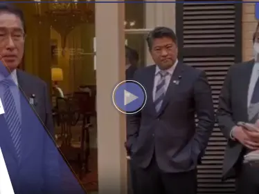 بالفيديو|| والدة مساعد رئيس الوزراء الياباني توبخه بسبب حركة "قليلة أدب" فعلها أمام عدسات المصورين - وكالة ستيب نيوز
