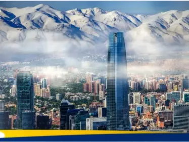 شاهد|| مذيعة تهرب مذعورة على الهواء مباشرة بسبب زلزال تشيلي المخيف - وكالة ستيب نيوز