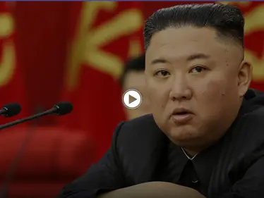 عرض عسكري "وحشي" في كوريا الشمالية يثير دهشة الزعيم كيم.. والكاميرات توثق ملامحه (فيديو) - وكالة ستيب نيوز