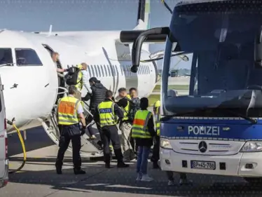 تصاعد وتيرة الترحيل في ألمانيا: خطط لإعادة اللاجئين السوريين - وكالة ستيب نيوز