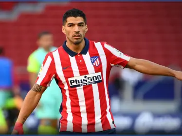 بالفيديو|| "بعيداً عن العض".. أليك حيلة سواريز الجديدة لاستفزاز منافسيه بأرض الملعب - وكالة ستيب نيوز