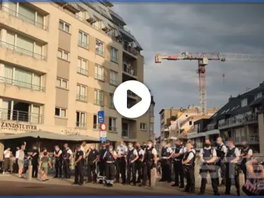 بالفيديو|| مشاجرة على شاطئ بلانكنبرغ البلجيكية بين الشرطة والمتنزهين .. وعمدة المدينة تتخذ إجراءات صارمة - وكالة ستيب نيوز