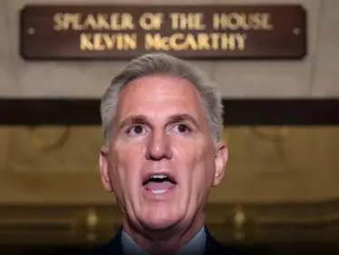 لأوّل مرّة بتاريخ أمريكا.. عزل رئيس مجلس النواب الأمريكي من منصبه - وكالة ستيب نيوز