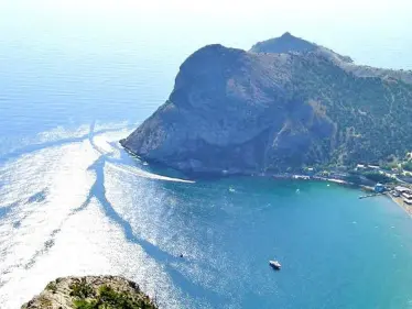 القرم تُعلن عن نيّتها استقبال "أطفال سوريين" لإعادة تأهيلهم بمنتجعاتها السياحية - وكالة ستيب نيوز