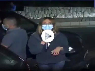 شاهد بالفيديو|| الاعتداء بالضرب على مراسلة لبنانية خلال بث مباشر وثورة مناصرة لها تنطلق على وسائل التواصل - وكالة ستيب نيوز