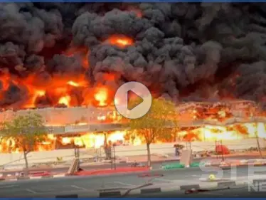 بالفيديو || حريق هائل في إمارة عجمان.. والدفاع المدني يشير لاحتمالية تطوره - وكالة ستيب نيوز