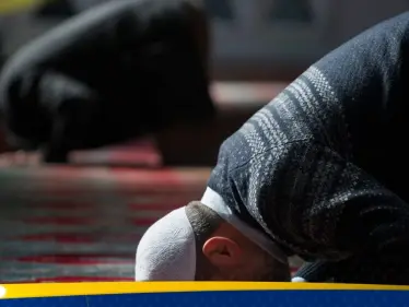 الإفتاء: صلاة الجمعة لا تسقط عند اجتماعها مع العيد - وكالة ستيب نيوز