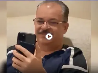 بالفيديو|| مشهد مؤثر يجمع الفنان مازن الناطور بوالدته وهما يتبادلان "الأهازيج الحورانية" وتعليق الأخير - وكالة ستيب نيوز