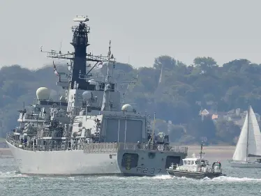 توتر وخلاف بين أقوى دولتين أوربيتين وتحريك سفن وقطع عسكرية لسبب غريب - وكالة ستيب نيوز