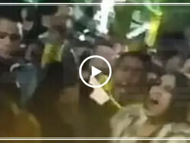 بالفيديو|| عشرات الشبان يتحرشون جنسيًا بفتاة وسط الشارع.. والأخيرة تستنجد - وكالة ستيب نيوز