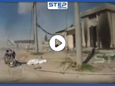 بالفيديو|| أثناء توثيقهم جولة داخل سراقب.. غارات حربية تستهدف إعلاميين سوريين بشكل مباشر - وكالة ستيب نيوز