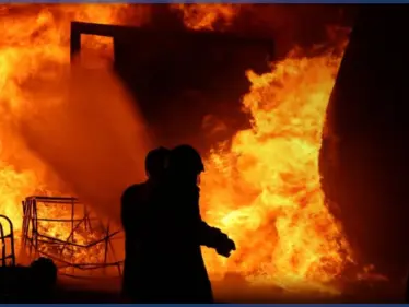 بالفيديو || للمرة الثانية خلال أسبوع... صواريخ مجهولة تستهدف عشرات الشاحنات والصهاريج النفطية بـ ريف حلب الشرقي - وكالة ستيب نيوز