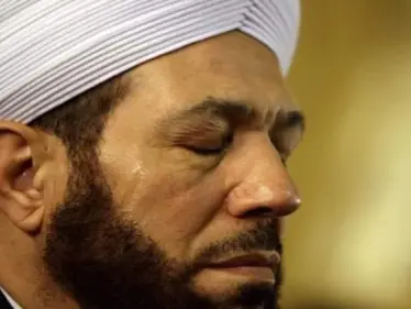 الأسد يقصي حسون بمرسوم رئاسي يلغي منصب مفتي الجمهورية ويولي صلاحياته لمجلس هاجمه قبل أيام - وكالة ستيب نيوز