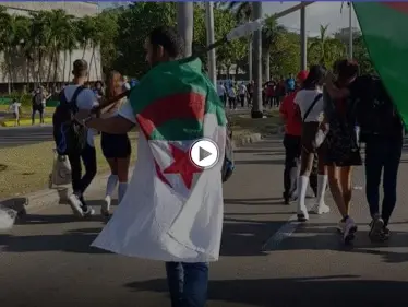 جزائريون يحتفلون بــ عيد الاستقلال ويعيدون نشر عشرات المقاطع والصور التي توثق لحظات الانتصار (فيديو وصور) - وكالة ستيب نيوز