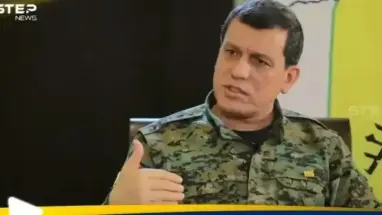 قائد قسد يكشف عدد الأسرى في السجون السورية ويعد بإعادتهم قريبا