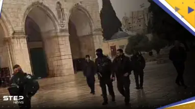 بالفيديو || قوات إسرائيلية تقتحم المسجد الأقصى وتهاجم المُصلّين ومخاوف من "مواجهات حادّة"