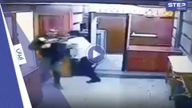 وصِفَ بالأسد فيديو لصراع حارس سفارة أذربيجان مع المسلح الذي اقتحمها بإيران
