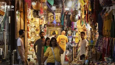 القاهرة ليلاً تعود للحياة بعد أزمة الطاقة