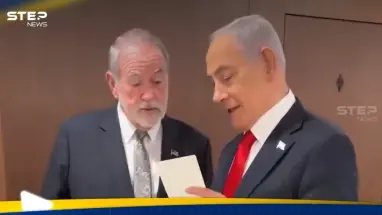 فيديو لنتنياهو يسحب من جيبه لائحة اغتيالات يثير ضجة