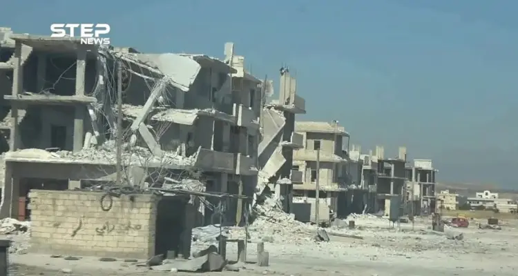 شاهد جانب من الدمار الهائل في الأحياء السكنية داخل مدينة خان شيخون جنوب إدلب جراء القصف الجوي العنيف: أخبار