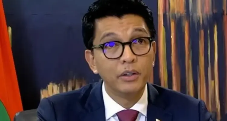 نجاة رئيس مدغشقر من محاولة اغتيال.. والبلاد تواجه ظاهرة طبيعية "خطيرة" تهدد أكثر من 1.14 مليون شخص: أخبار