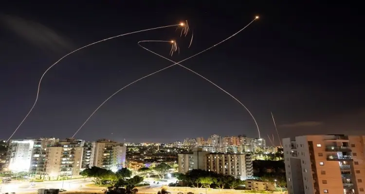 قصف إسرائيلي قرب ميناء غزة وشقة سكنية بأبراج طيبة غرب خان يونس: أخبار