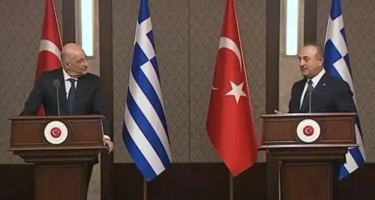 سجال على الهواء مباشرةً.. تشاووش أوغلو لنظيره ديندياس: التقينا لحل مشاكلنا وليس من الجيد تبادل الاتهامات أمام الإعلام: أخبار