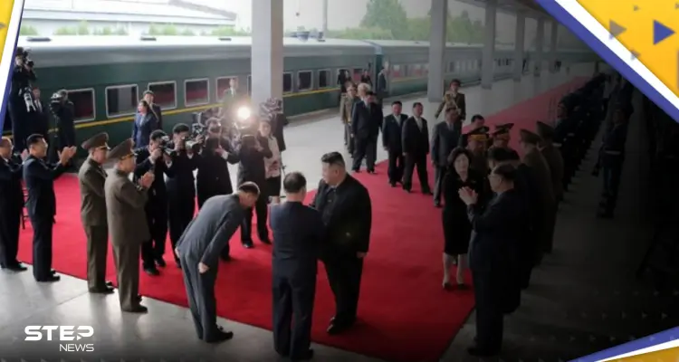 شاهد|| ماذا فعل حراس زعيم كوريا الشمالية بكرسيه قبل لقائه بوتين: أخبار