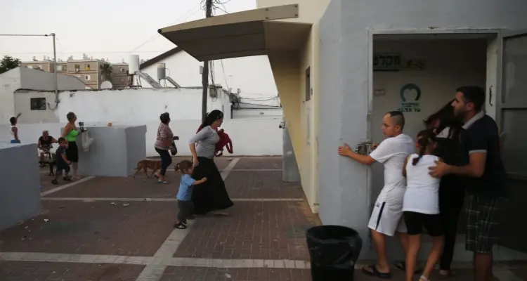 خطوة فلسطينية جديدة في كل الأراضي المحتلة لأول مرة وإسرائيل تطلب من المستوطنين البقاء في الملاجئ: أخبار