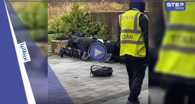 بالفيديو|| معلمة بريطانية تجبر الطلاب المسلمين على الصلاة تحت المطر تثير الغضب وردة فعل المدرسة: أخبار