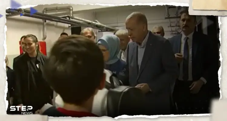 بالفيديو|| أردوغان يوزع الأموال والهدايا على أطفال في مركز اقتراع وأحدهم: انت من سينتصر: أخبار