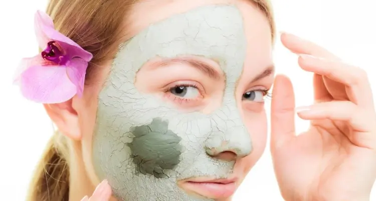 مقشر للبشرة الدهنية عن طريق صودا الخبز بنتائج مذهلة خلال 3 أيام: أخبار