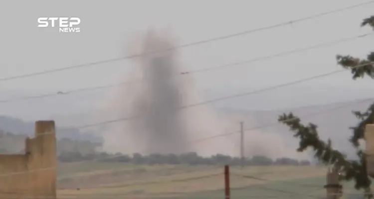 بالفيديو ... مشاهد من القصف العنيف بالبراميل المتفجرة على محيط قريتي عابدين والنقير جنوب إدلب: أخبار