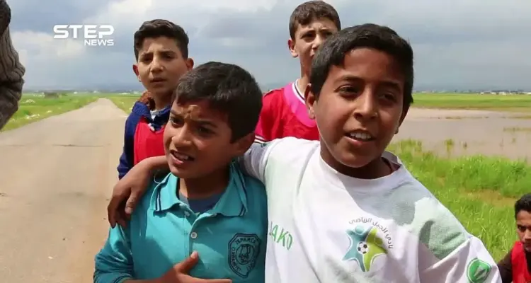 شاهد سباق المارثون لطلاب المعاهد الشرعية في ريف حلب بهدف تشجيعهم على العلم وإخراجهم من أجواء الحرب: أخبار