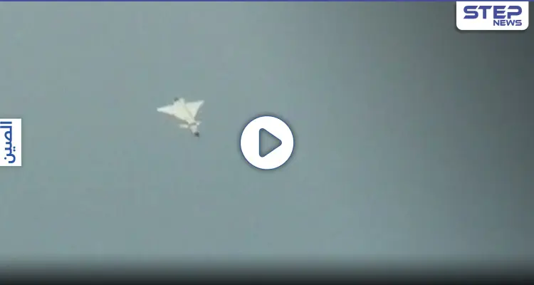 بالفيديو|| احتراق طائرة حربية بالجو نتيجة اصطدامها بالطيور.. وصندوقها الأسود يفسر الحادثة: أخبار