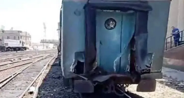 تصادم قطار بجرار في الإسكندرية وقوع 10 إصابات بحصيلية أولية (فيديو): أخبار