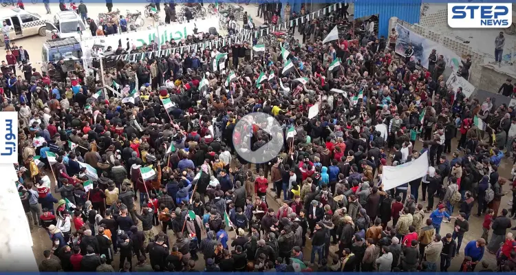 تأكيداً على استمرار الثورة السورية ... مظاهرة في مدينة الدانا شمال إدلب: أخبار