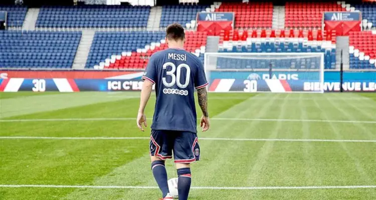 خبر حزين من نادي باريس سان جيرمان.. ميسي مصاب بكورونا: أخبار
